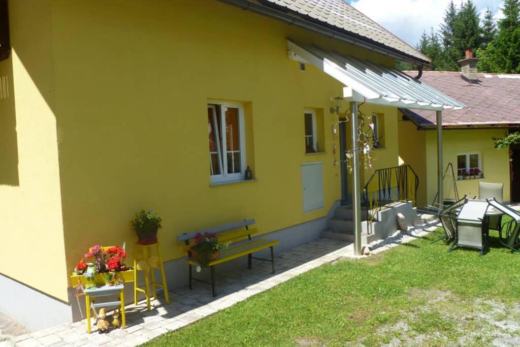 Gemuetliches Ferienhaus Am Waldrand 特洛普拉赫 外观 照片